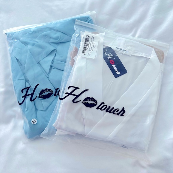 *NWT* SILK ROBE - Bell Sleeve Bride Robe - Picture 2 of 5